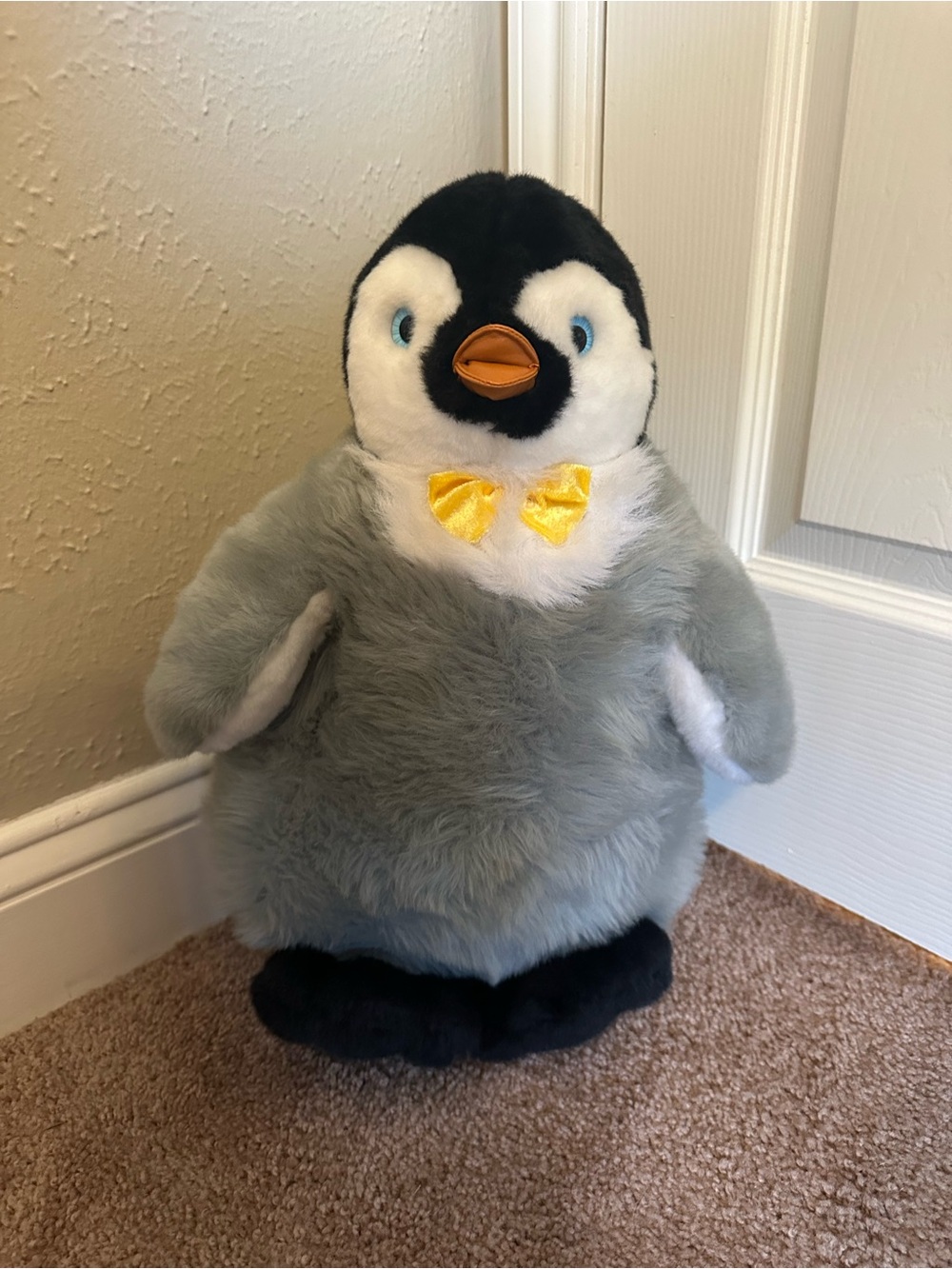 Happy Feet Gray Plush Penguin Kids with Yellow Bow WORKS